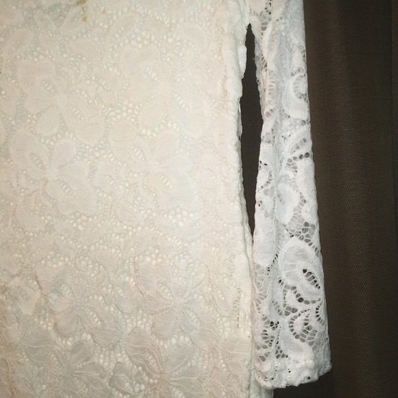 Cream lace dress - Picture 4 of 5